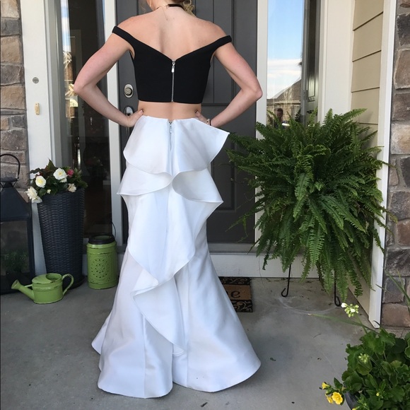 🖤Sherri Hill 50750 2-piece off the shoulder Sweetheart Dress with Mermaid skirt - Picture 4 of 11